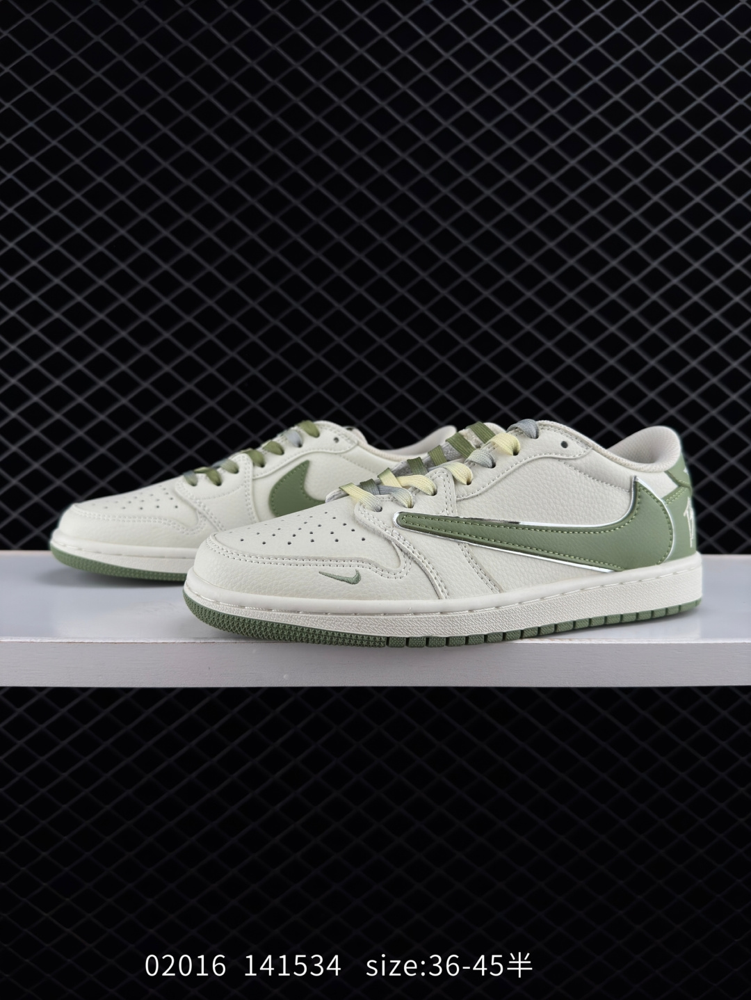 Travis Scott x Air Jordan 1 ” Reverse Mocha “